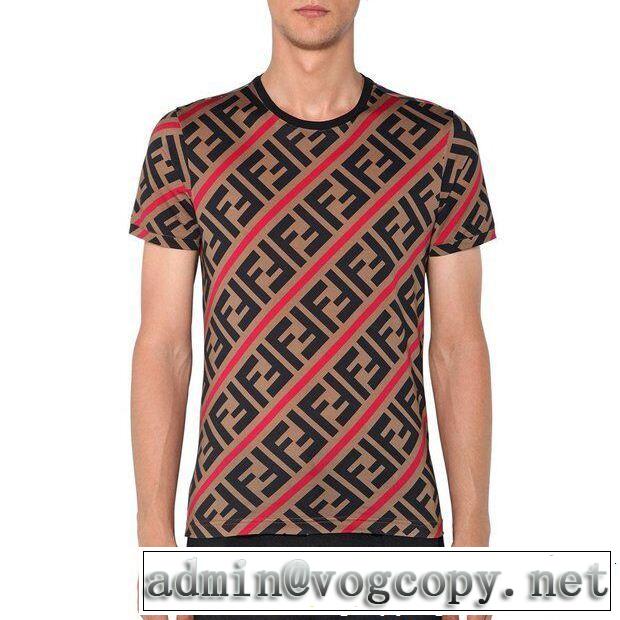 FENDI フェンディ半袖Tシャツ 抜け感のある夏着物 大人の華やかさを演出 今人気の秘訣