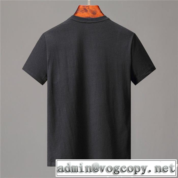 一気にトレンド感満載な着こなし 特に注目したい FENDI フェンディ半袖Tシャツ 2色可選