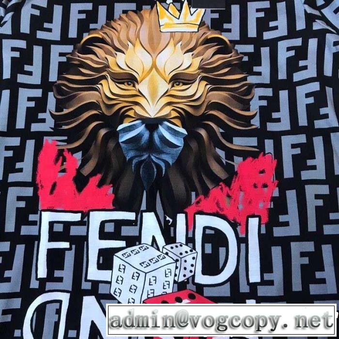 半袖Tシャツ 2色可選 FENDI フェンディ 2019夏色っぽさ 品のよさを感じさ 風通しのよい