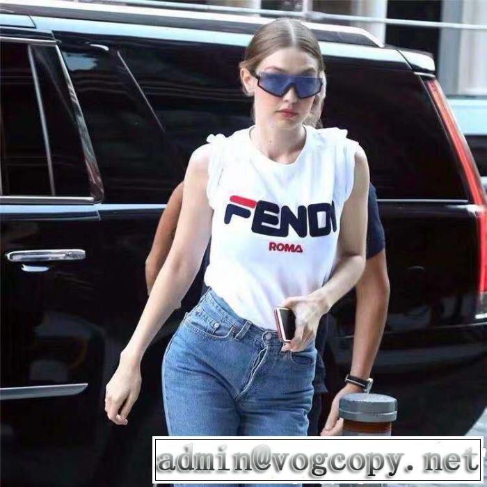 定番のスタイル春夏限定 2019春夏も引き続きトレンド FENDI フェンディ半袖Tシャツ 2色可選