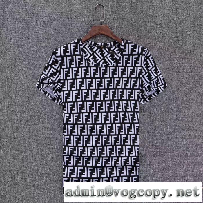2019年の春夏に着たい 夏の大人カジュアルスタイル 大人っぽく仕上げ  FENDI フェンディ 半袖Tシャツ 3色可選