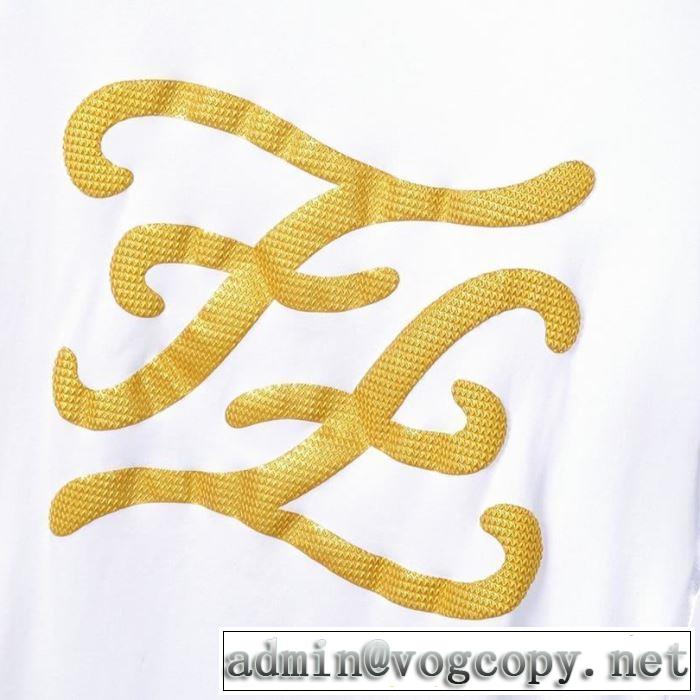 新しい斬新なスタイル 2019年の春夏に着たい 半袖Tシャツ 2色可選 馴染みやすいスタイル美品 フェンディ FENDI
