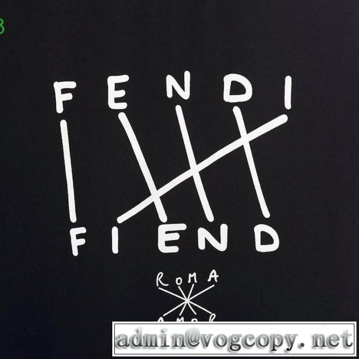 フェンディ FENDI 季節をまたい新作アイテム 2019即旬な装いに 半袖Tシャツ  2色可選 きちんと感が抜群
