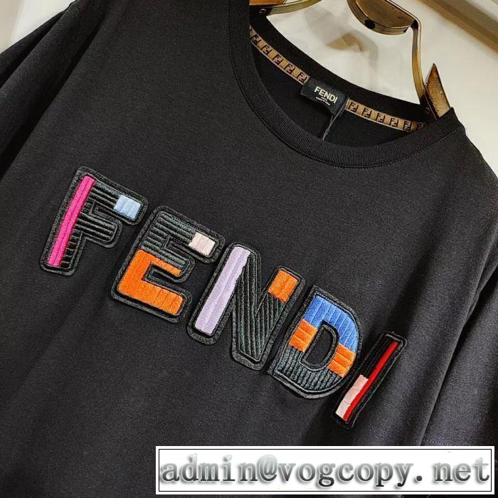 夏らしい季節感 半袖Tシャツ フェンディ FENDI 2019年の夏のマストぐっと鮮度がアップ  2色可選