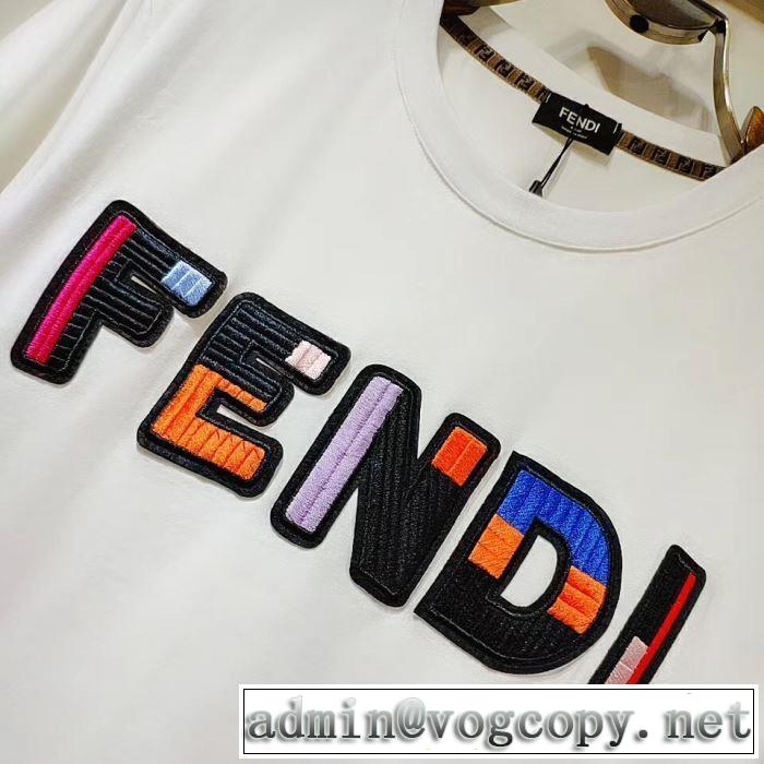 夏らしい季節感 半袖Tシャツ フェンディ FENDI 2019年の夏のマストぐっと鮮度がアップ  2色可選