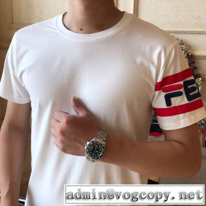 デザイン抜群のアイテム 半袖Tシャツ 夏に良く似合うちょっと新品 フェンディ FENDI ドレスアップ効果も抜群 2色可選