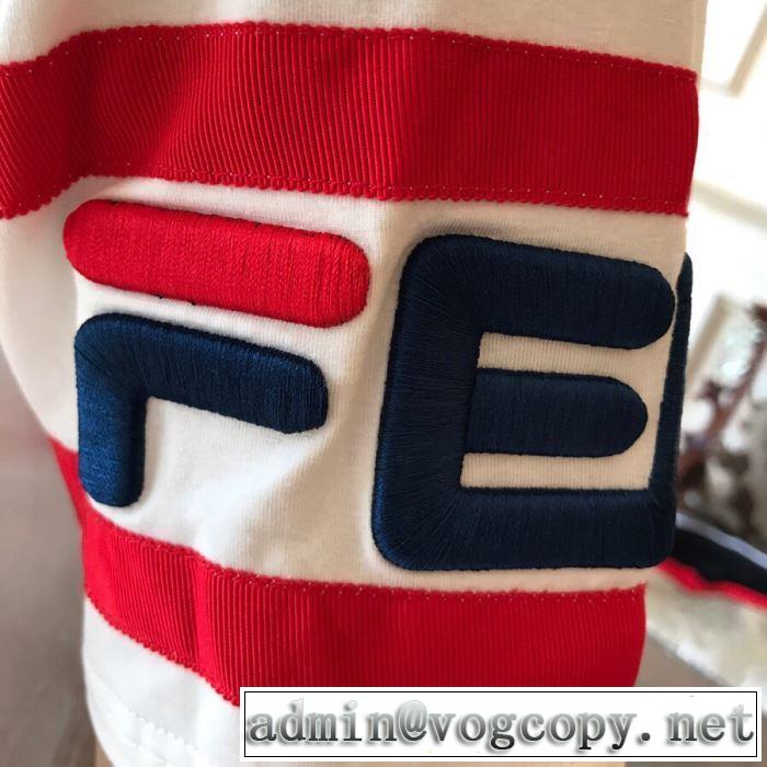 デザイン抜群のアイテム 半袖Tシャツ 夏に良く似合うちょっと新品 フェンディ FENDI ドレスアップ効果も抜群 2色可選