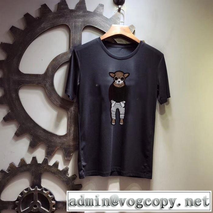 2色可選 大人の可愛さを引き立て 半袖Tシャツ  抜け感スゴイ フェンディ FENDI 大人カジュアル夏ファッション2019