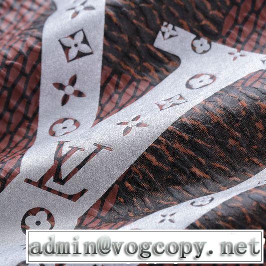 大人カジュアル上手に 《2019年》今、注目のストリート LOUIS VUITTON ルイ ヴィトン 半袖Tシャツ 3色可選
