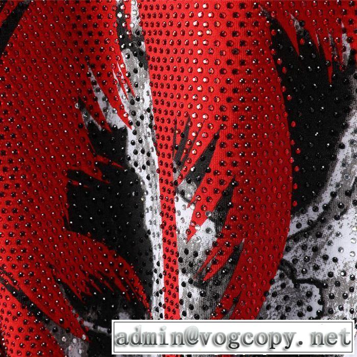 大人のこなれた着こなし Tシャツ/ティーシャツ フィリッププレイン PHILIPP PLEIN トップスをインするスタイル 2色可選