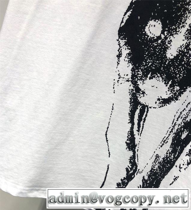 グッと大人っぽい印象に ヴァレンティノ VALENTINO Tシャツ/ティーシャツ 2色可選 2019年春夏流行ファッション