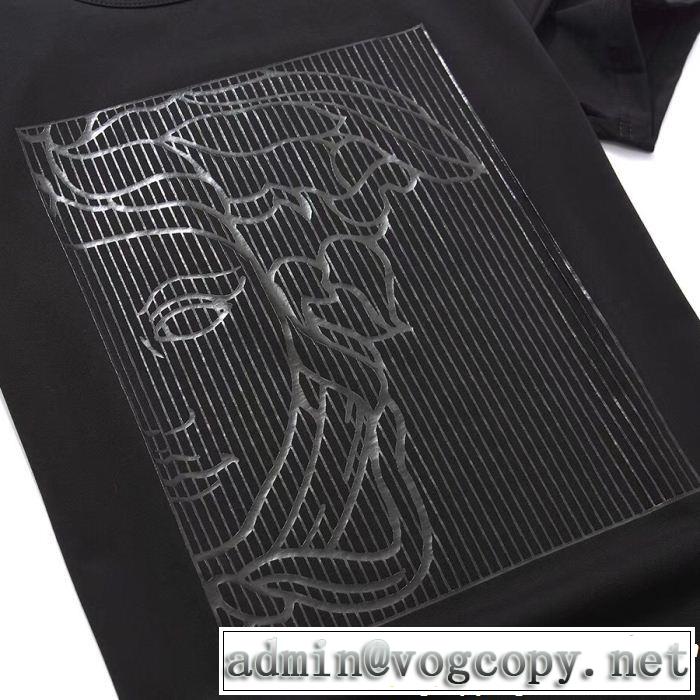 今年の正解大人気新作 定番のスタイル春夏限定 VERSACE ヴェルサーチ 半袖Tシャツ 3色可選