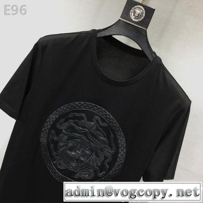半袖Tシャツ 夏のフレッシュな気分に 甘過ぎず大人な印象に VERSACE ヴェルサーチ