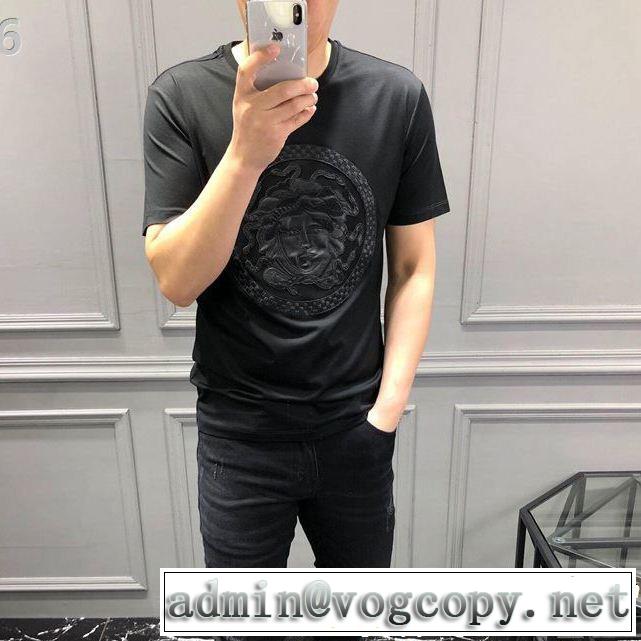 半袖Tシャツ 夏のフレッシュな気分に 甘過ぎず大人な印象に VERSACE ヴェルサーチ
