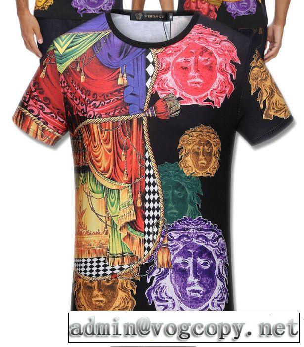 通勤の定番 VERSACE ヴェルサーチ 半袖Tシャツ リラックススタイルが実現 オシャレ上級者に