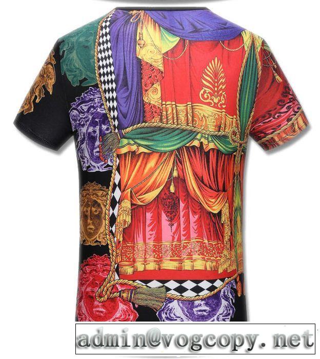 通勤の定番 VERSACE ヴェルサーチ 半袖Tシャツ リラックススタイルが実現 オシャレ上級者に