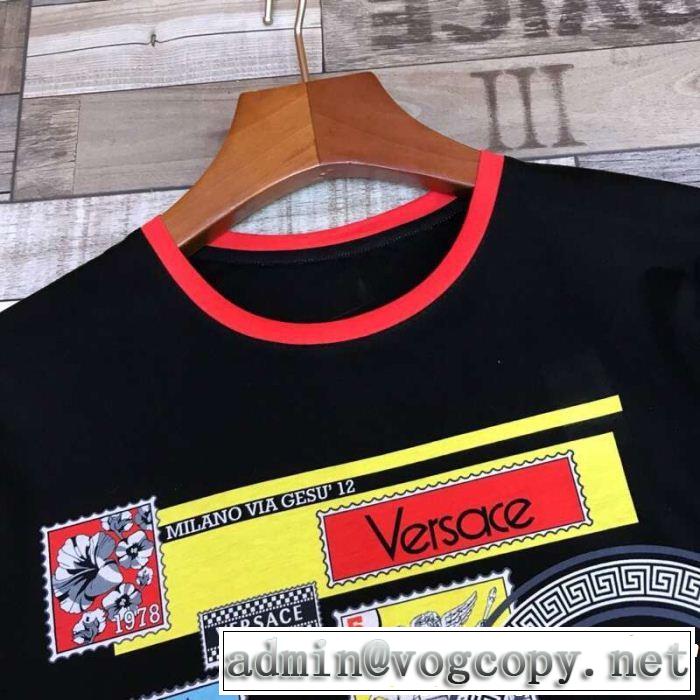風通しのよい VERSACE ヴェルサーチ 半袖Tシャツ ユニセックススタイル スタイルを綺麗に