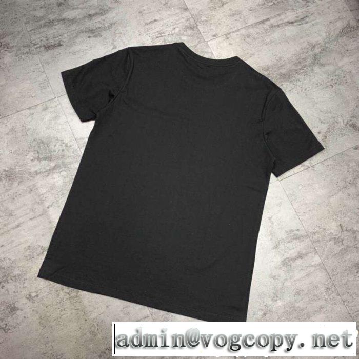 VERSACE ヴェルサーチ 半袖Tシャツ 2色可選 素敵なスタイルで夏の定番 品のよさを感じさ