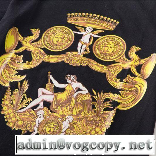 Tシャツ/ティーシャツ 2色可選 春夏に役立つカジュアル ヴェルサーチVERSACE 2019春夏トレンドアイテム