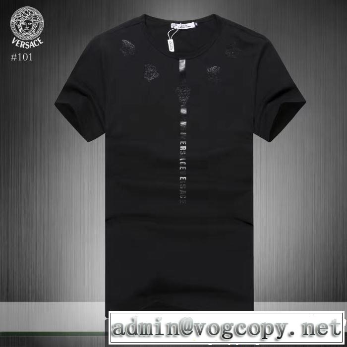 夏の大人カジュアルスタイル ヴェルサーチVERSACE Tシャツ/ティーシャツ大人っぽく着こなせる  2色可選
