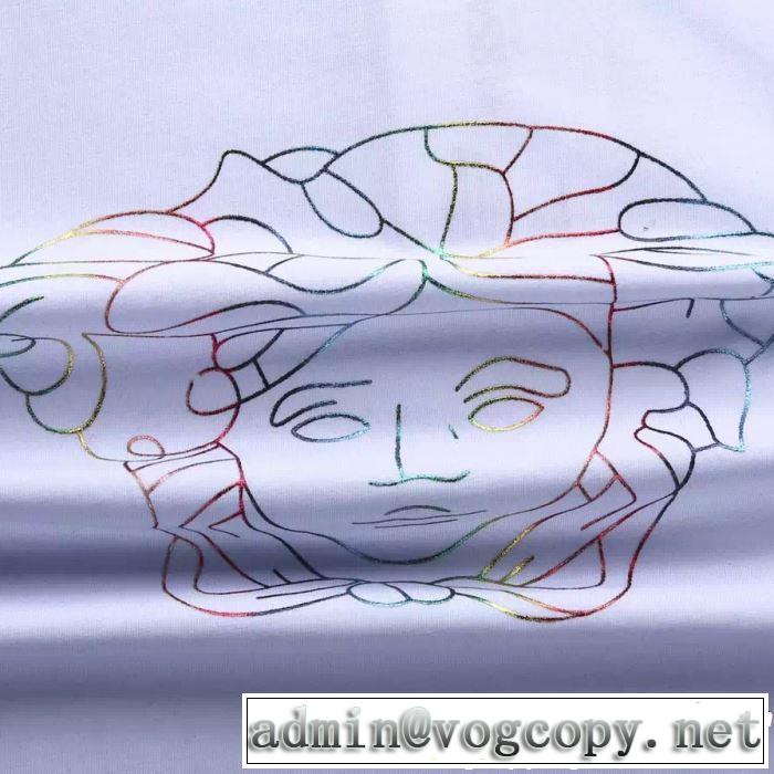 上品な印象に格上げ  Tシャツ/ティーシャツ 3色可選 ヴェルサーチVERSACE 2019春夏も引き続き人気セール