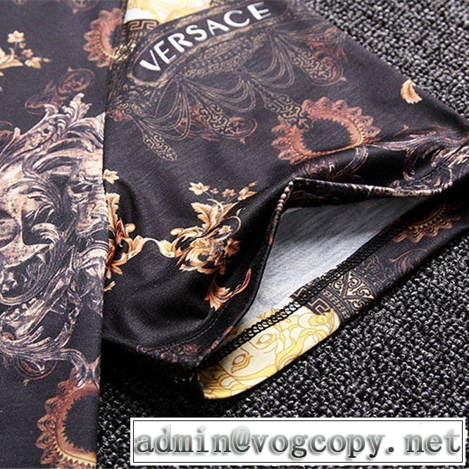 目を引く存在感抜群 ヴェルサーチVERSACE 2019春夏の大注目トレンド Tシャツ/ティーシャツ 2色可選