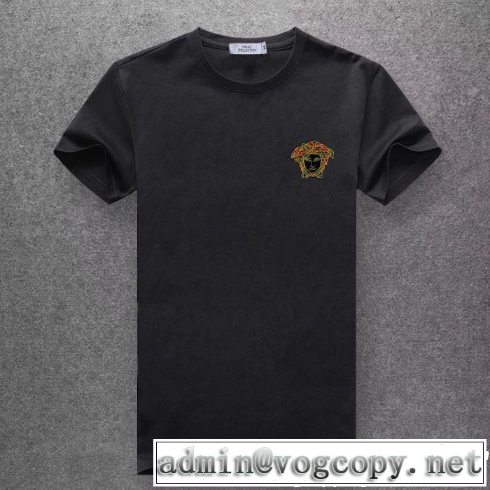  一気にトレンド感満載な着こなし ヴェルサーチ2019年最新ファッション VERSACE Tシャツ/ティーシャツ 多色可選 