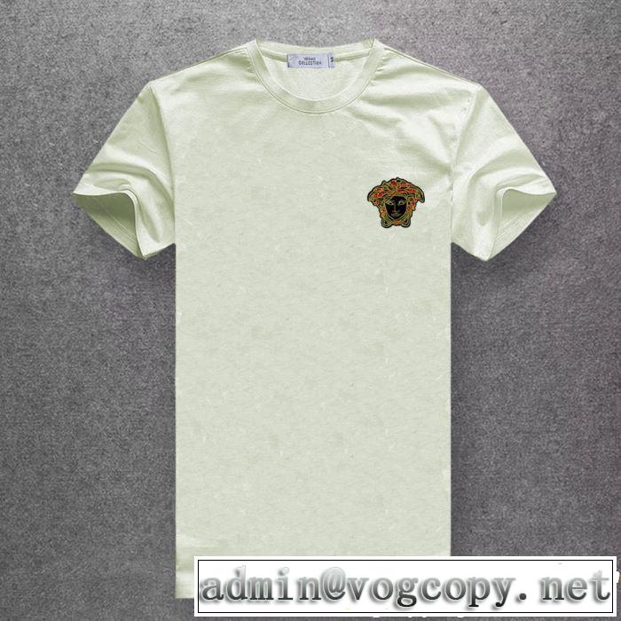 一気にトレンド感満載な着こなし ヴェルサーチ2019年最新ファッション VERSACE Tシャツ/ティーシャツ 多色可選