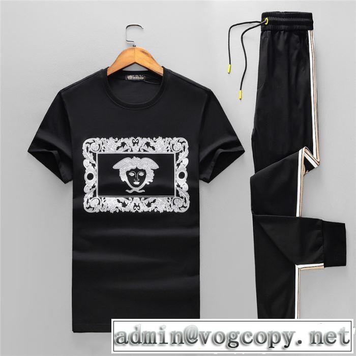  2色可選 送料込み 希少品 VERSACE 春夏の流行り2019新品 ヴェルサーチ 半袖 上下セット