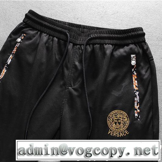 2019限定 男性に人気 VERSACE ヴェルサーチ半袖大注目国内完売数量限定 上下セット 2色可選