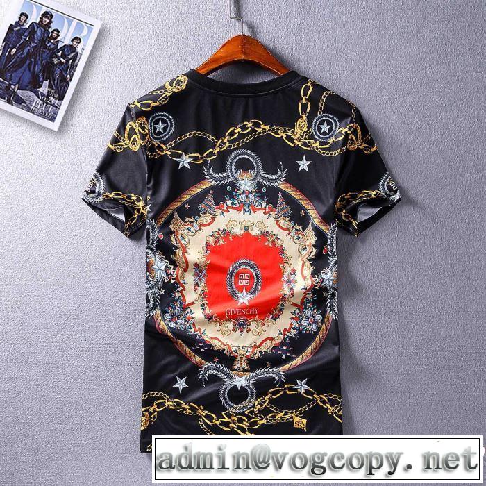 2019限定 男性に人気半袖 上下セット VERSACE 送料込み 希少品ヴェルサーチ 人気商品