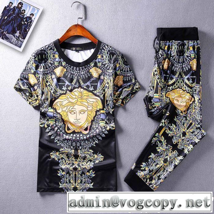  やっと見つけた国内即発 VERSACE 2019夏ファション新品ヴェルサーチ 半袖 上下セット夏キレ味をプラス