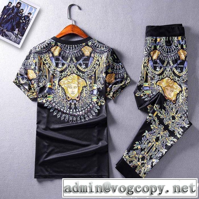 やっと見つけた国内即発 VERSACE 2019夏ファション新品ヴェルサーチ 半袖 上下セット夏キレ味をプラス