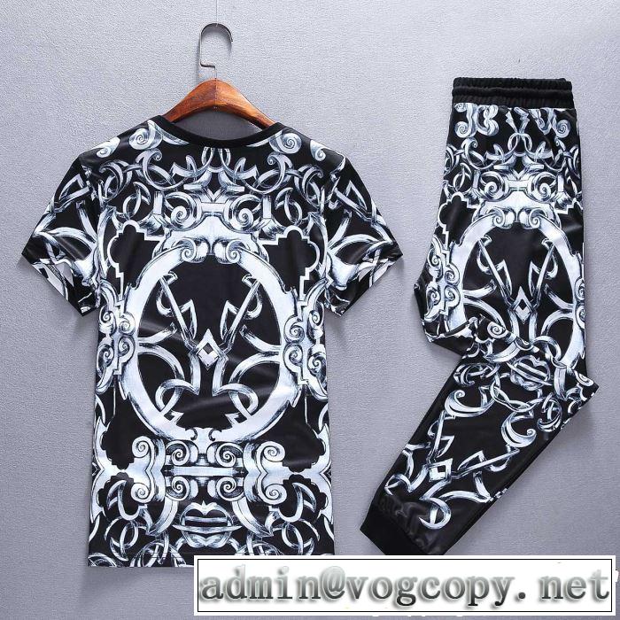 2019夏ファション新品 ヴェルサーチ半袖 上下セットやっと見つけた国内即発 VERSACE