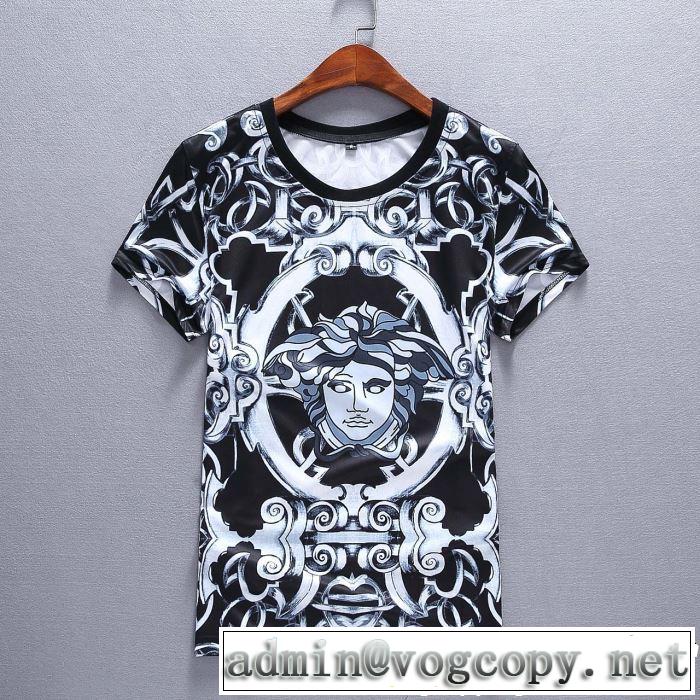 2019夏ファション新品 ヴェルサーチ半袖 上下セットやっと見つけた国内即発 VERSACE