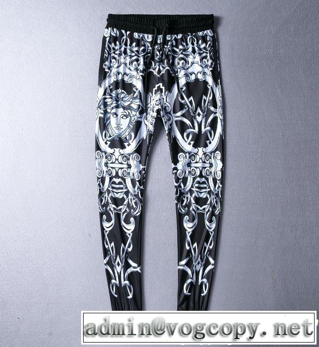 2019夏ファション新品 ヴェルサーチ半袖 上下セットやっと見つけた国内即発 VERSACE