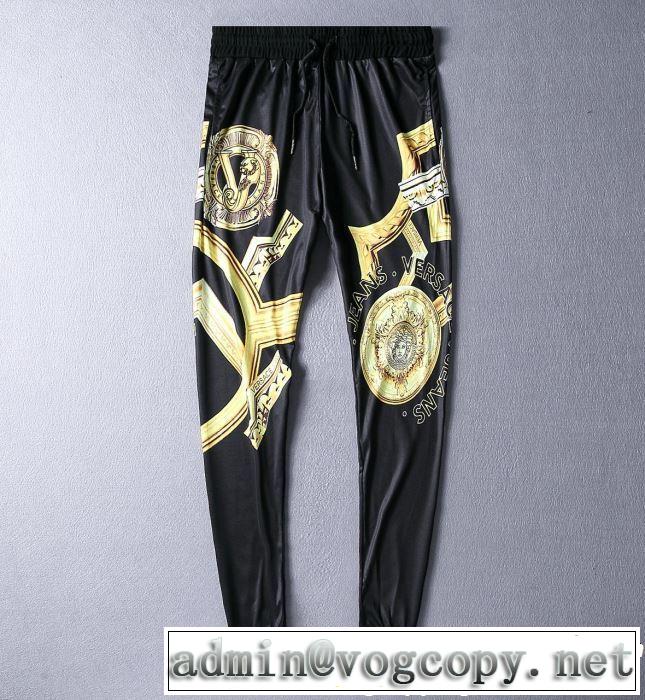 最新商品即完売必至 半袖 上下セット送料込み 希少品 VERSACE ヴェルサーチ格安SALE