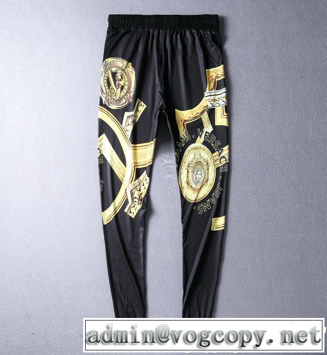 最新商品即完売必至 半袖 上下セット送料込み 希少品 VERSACE ヴェルサーチ格安SALE