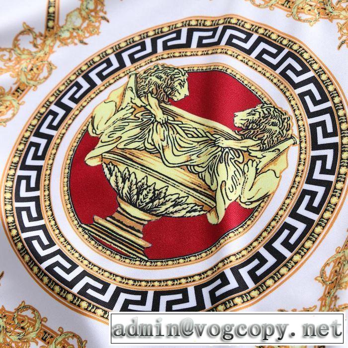 セールで格安 VERSACE 2色可選2019春夏の大注目トレンド ヴェルサーチ 半袖 上下セット