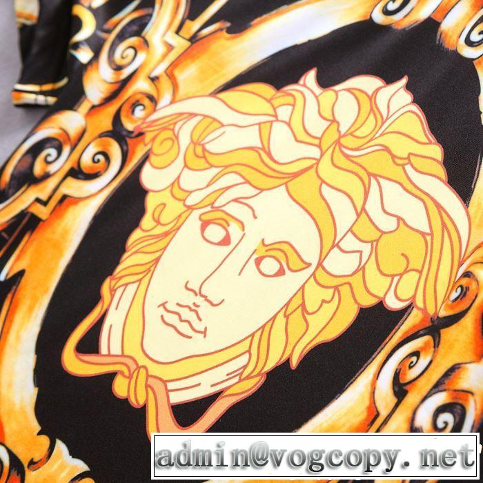 人気商品 ヴェルサーチ VERSACE 半袖 上下セット【2019春夏】最新コレクション