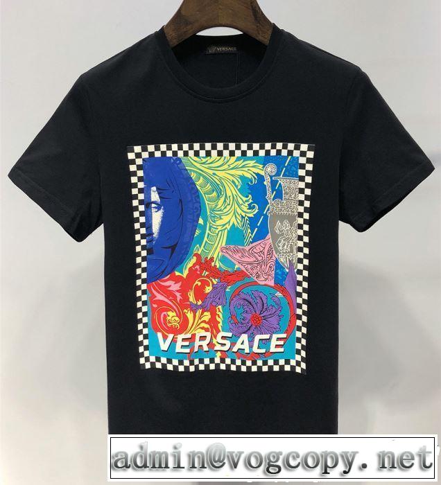 夏の王道　適度な上品さ 2019春夏も引き続きトレンド VERSACE ヴェルサーチ 半袖Tシャツ 2色可選
