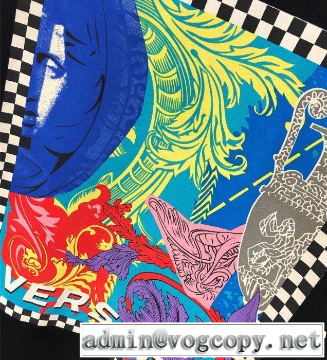 夏の王道　適度な上品さ 2019春夏も引き続きトレンド VERSACE ヴェルサーチ 半袖Tシャツ 2色可選