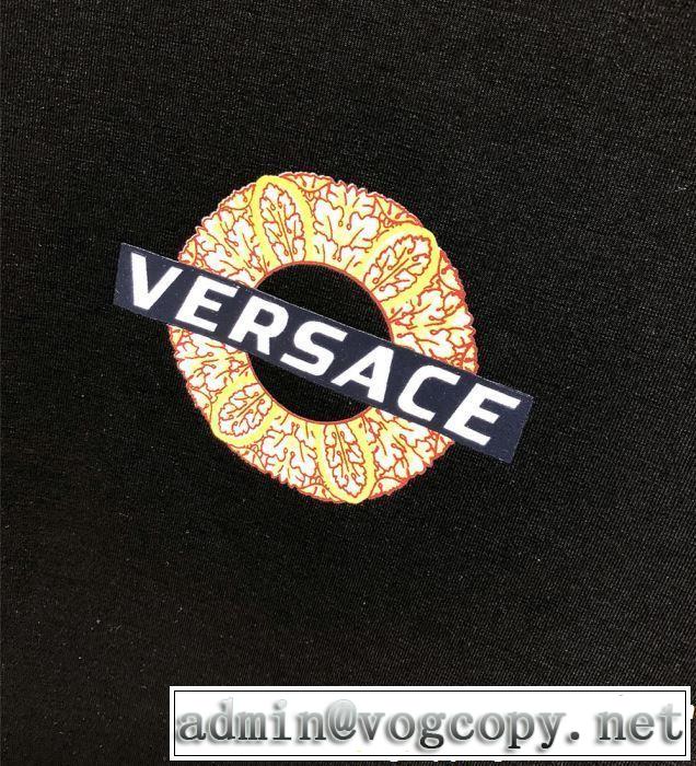 VERSACE ヴェルサーチ 半袖Tシャツ 2色可選 着るだけで上品なスタイル 《2019年》今、注目のストリート