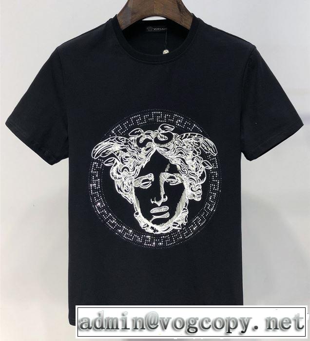海外セレブは大人気 VERSACE ヴェルサーチ 半袖Tシャツ 2色可選 【2019年】夏のファッション 夏にぴったり上品