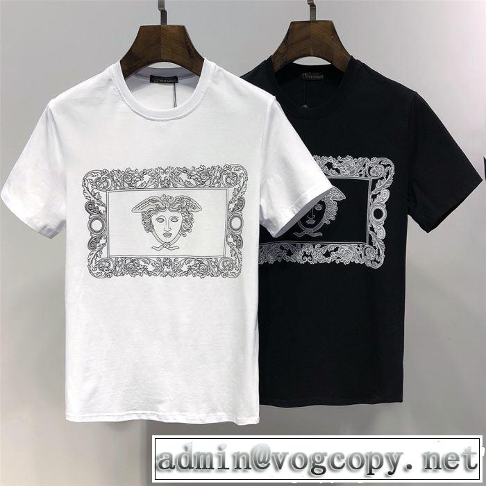 爽やかすぎない大人の印象に 2019年の夏のマスト VERSACE ヴェルサーチ 半袖Tシャツ 2色可選