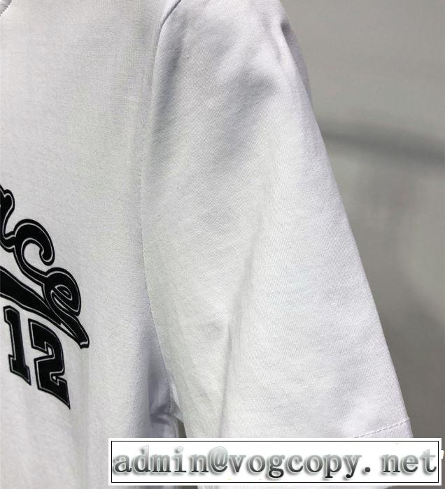 半袖Tシャツ 2色可選 2019春夏も引き続き人気セール スタイルアップ効果 VERSACE ヴェルサーチ
