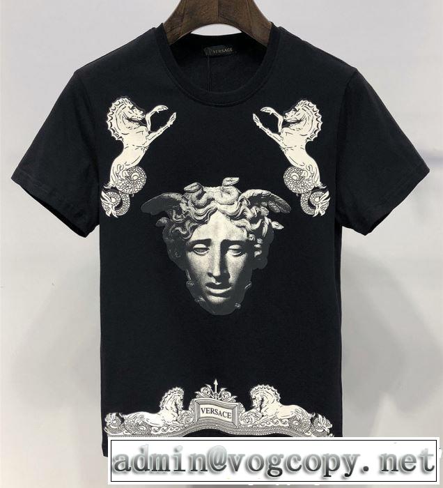 VERSACE ヴェルサーチ 半袖Tシャツ 2色可選 スタイリッシュに新着 大人カジュアル夏ファッション2019