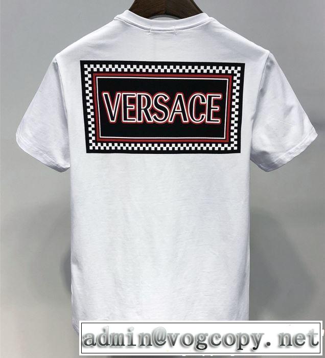 今流行りの最新コレクション VERSACE ヴェルサーチ 半袖Tシャツ 2色可選 《2019年》今、注目のストリート
