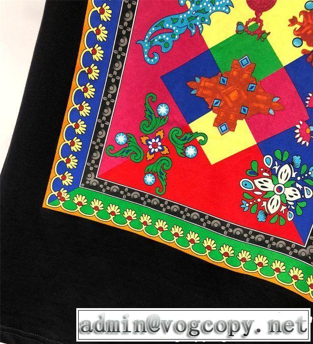 VERSACE ヴェルサーチ 半袖Tシャツ 2色可選 爽やかカジュアル人気 【2019年】夏のファッション
