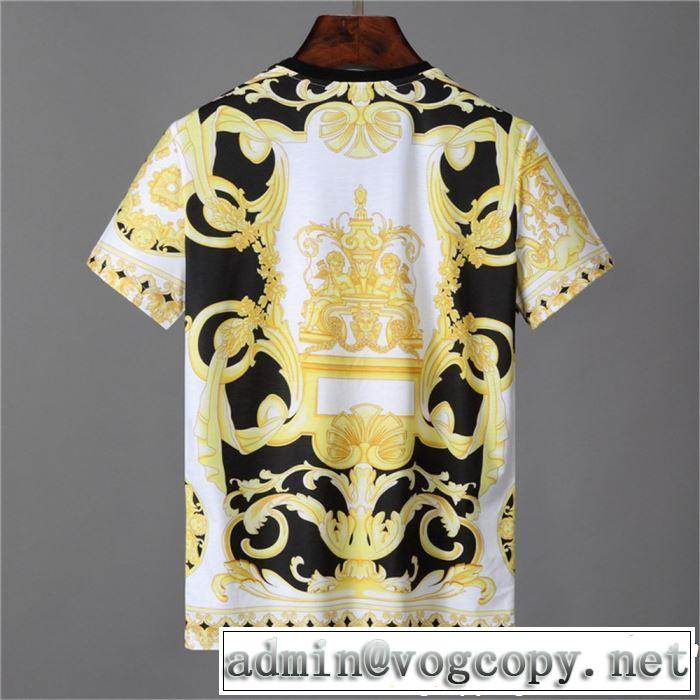 2019春夏のトレンド新商品 一気にトレンド感満載な着こなし VERSACE ヴェルサーチ 半袖Tシャツ 2019最新作